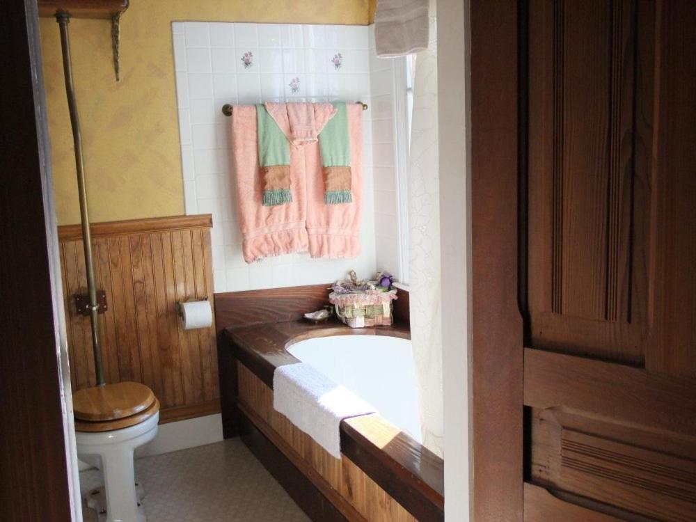 Robin'S Nest Bed & Breakfast San Andreas Chambre photo